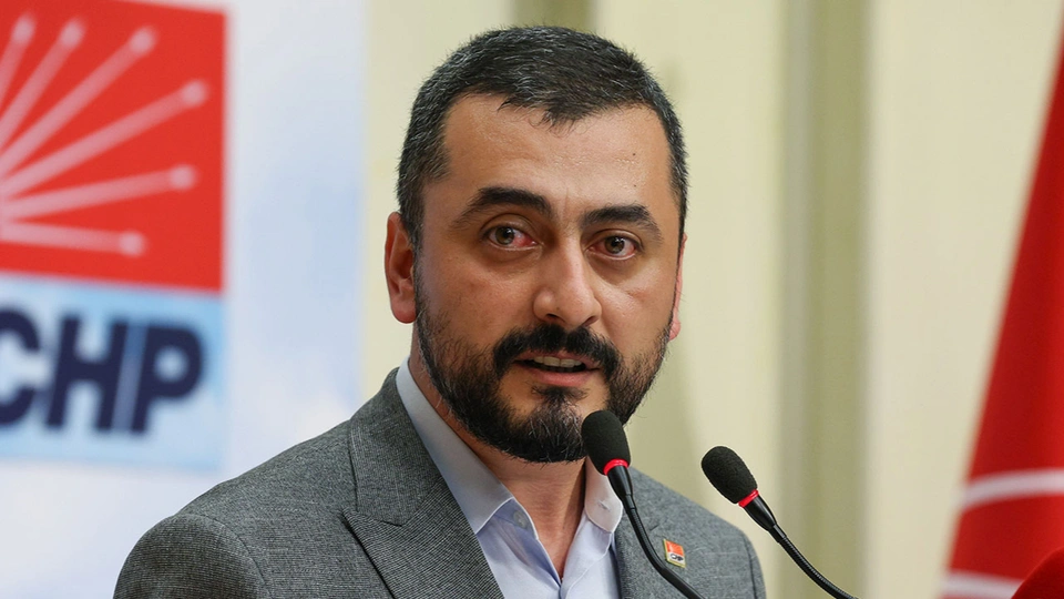 Eren Erdem, CHP Yüksek Disiplin Kurulu Başkanı'nın Kılıçdaroğlu'na küfrünü ifşa etti