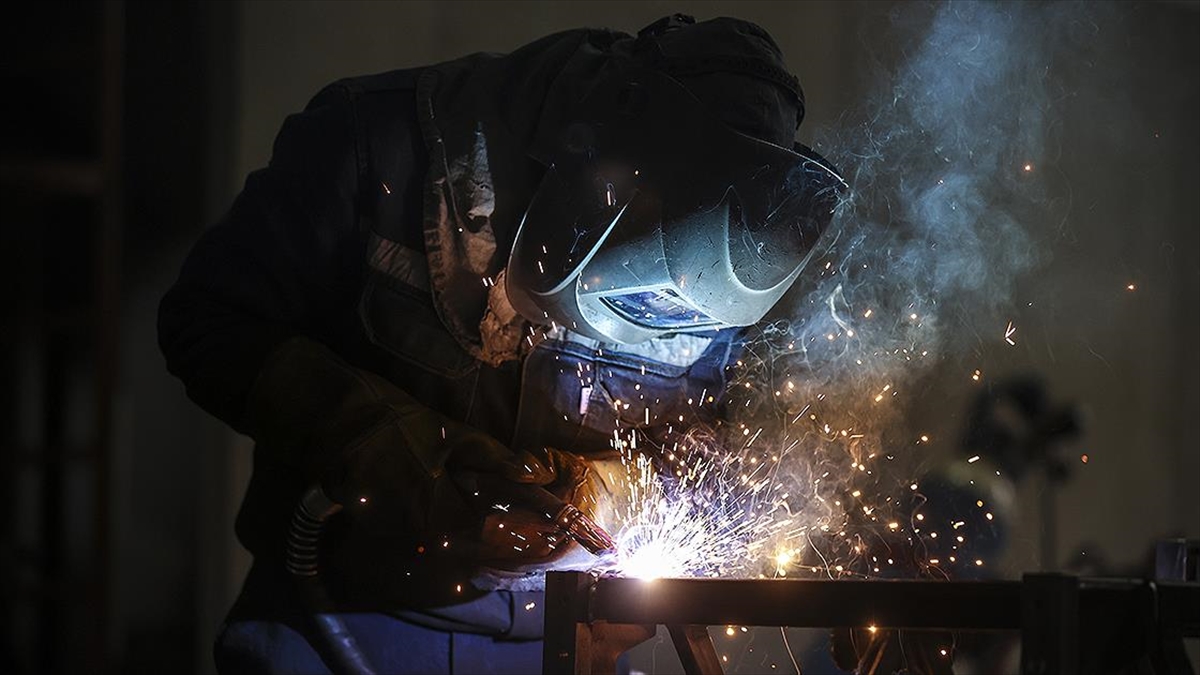 Ücretli Çalışan Sayısı Aralık 2023'te Yıllık Bazda Yüzde 1,7 Artarak 15 Milyonu Geçti