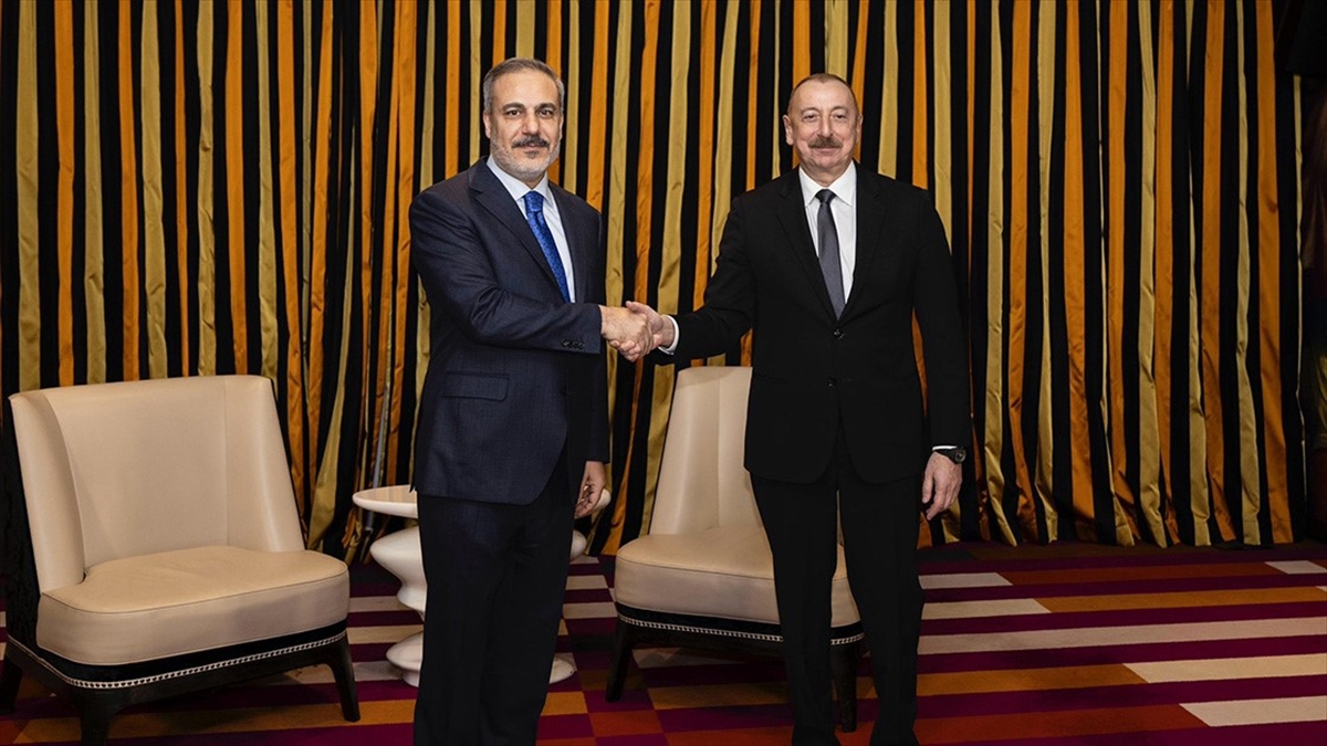 Bakan Fidan, Azerbaycan Cumhurbaşkanı Aliyev Tarafından Kabul Edildi