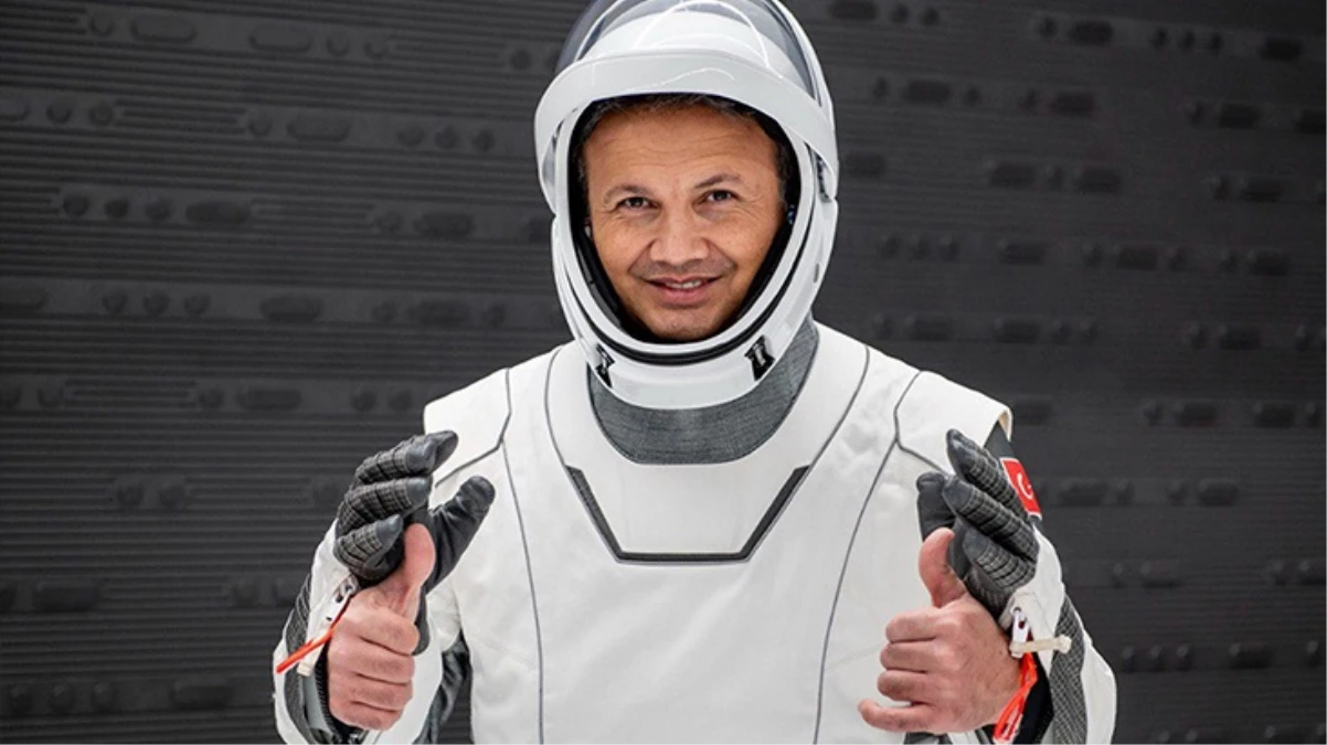 Alper Gezeravcı, uzaydan İstanbul'u fotoğrafladı