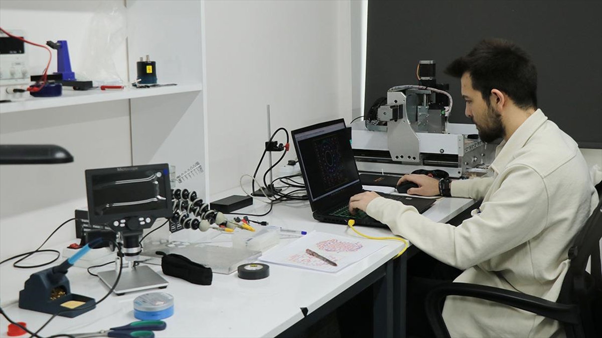 Erciyes Üniversitesine Kurulacak 2,5 Tonluk Dedektörle Atom Altı Parçacıklar Gözlemlenecek