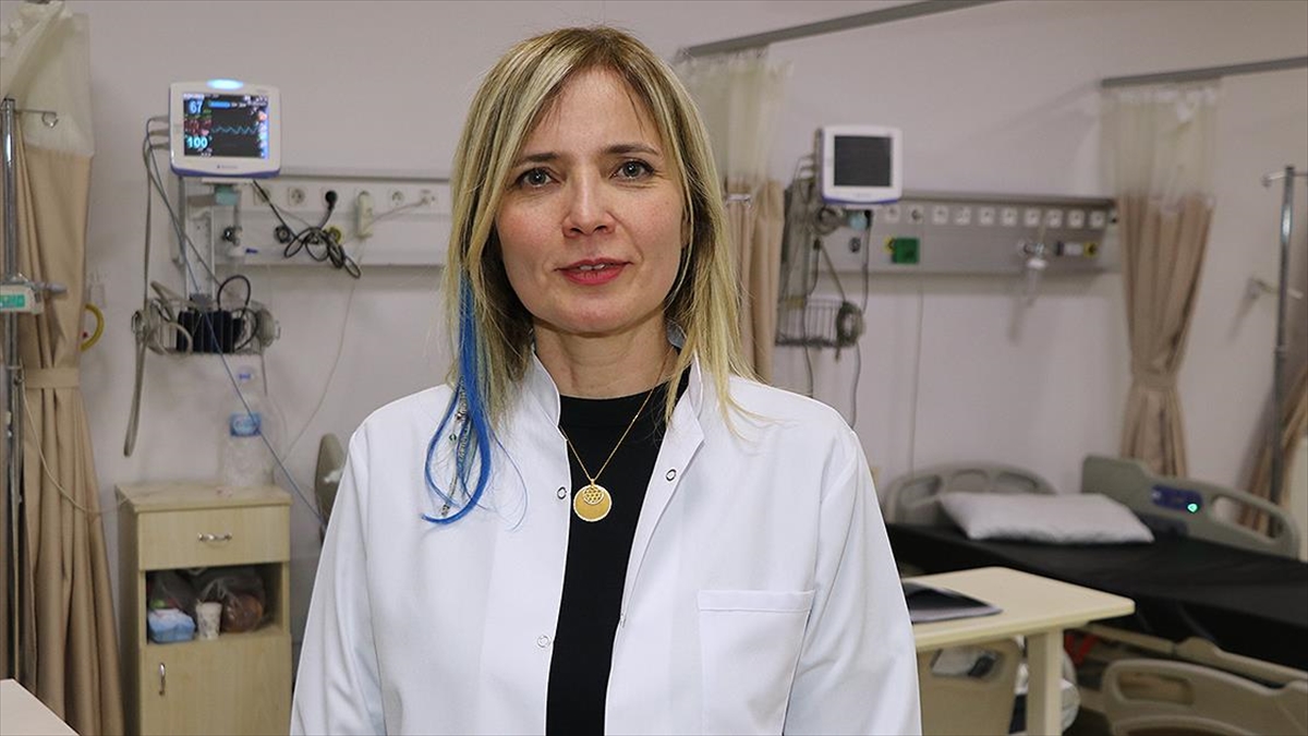 Kapalı Ortamda İçilen Nargileden Kaynaklı Zehirlenme Grip Gibi Semptomlarla Ortaya Çıkıyor