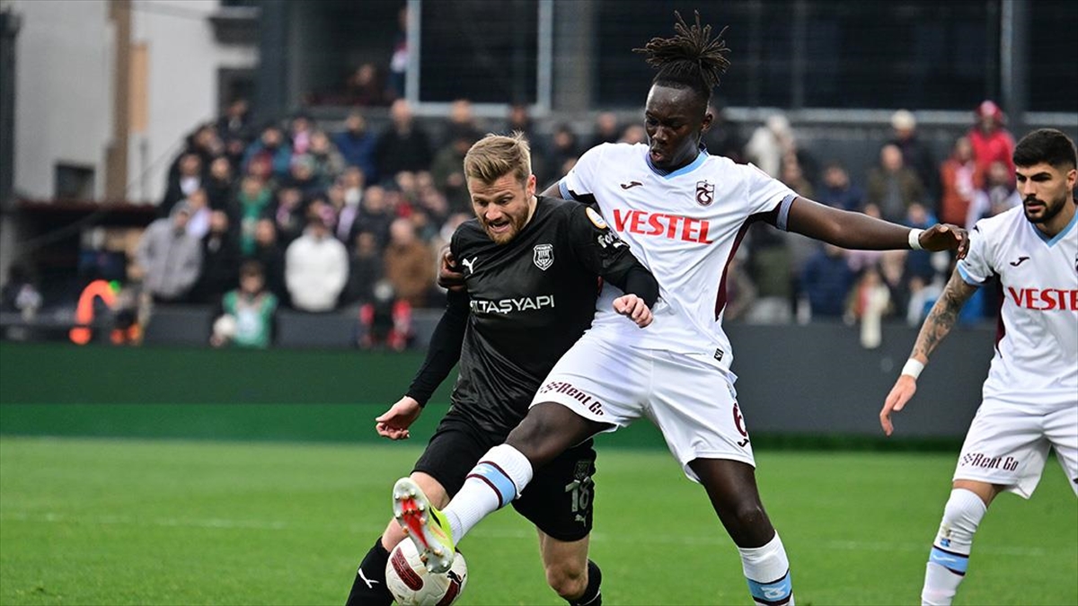 Trabzonspor, Siltaş Yapı Pendikspor'u 2-0 Mağlup Etti