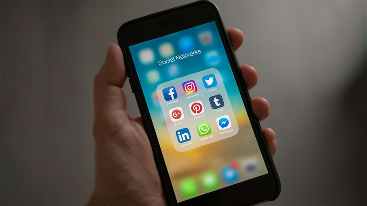 Türkiye'de Telefon Numarası Taşıma Sayısı Ülke Nüfusunun 2 Katını Geçti