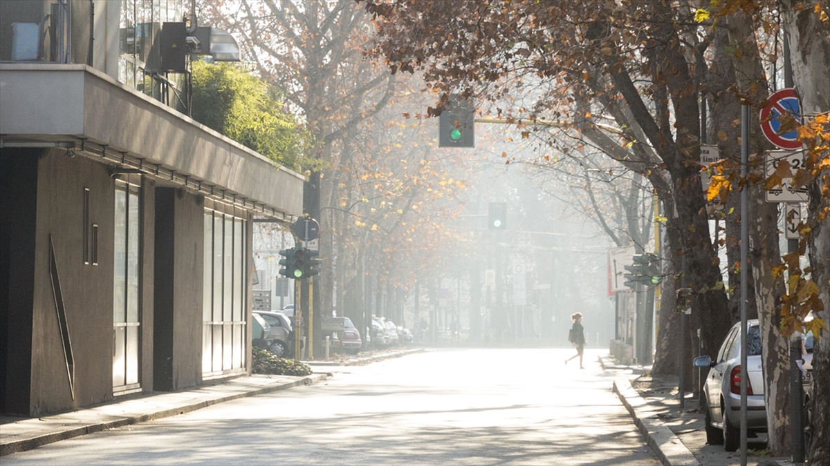 İtalya'nın Bazı Kentlerinde Yüksek Hava Kirliliğiyle Mücadele İçin Önlemler Alındı