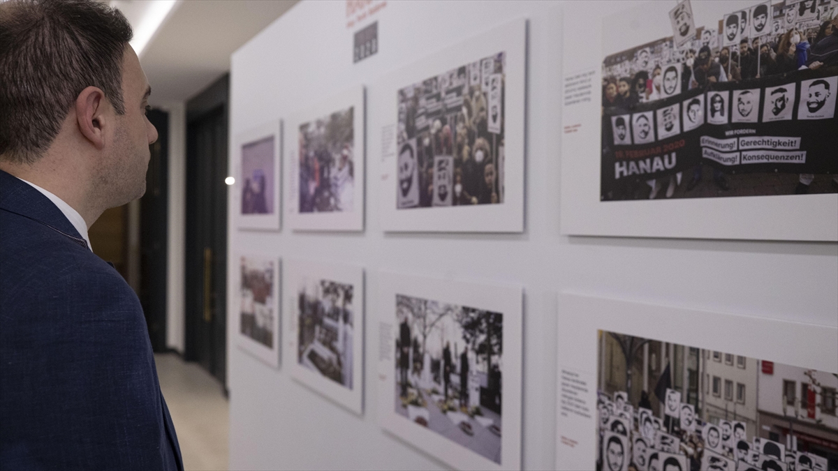 Ytb'den Almanya'nın Hanau Kentindeki Irkçı Saldırıda Hayatını Kaybedenler İçin Anma Etkinliği