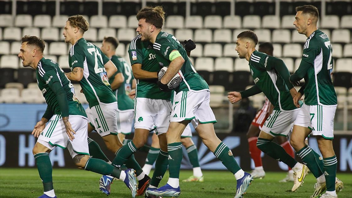 Fatih Terim Yönetimindeki Panathinaikos, Yunanistan Kupası'nda Finale Yükseldi