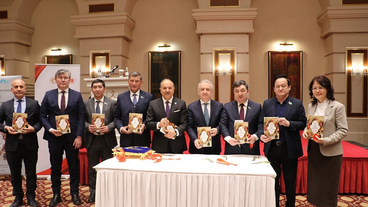 Kazakistan'da İbrahim Kalın'ın "ben, Öteki Ve Ötesi: İslam-batı İlişkileri Tarihine Giriş" Kitabı Tanıtıldı