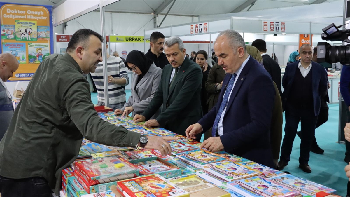Rize'de Kitap Fuarı Açıldı
