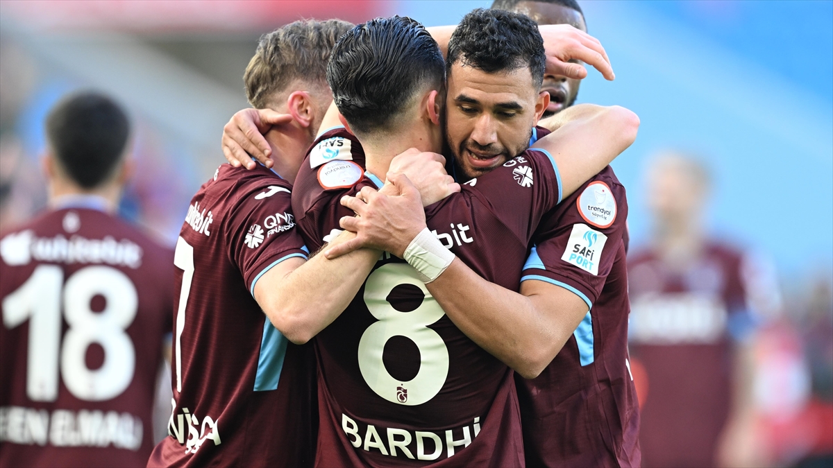 Trabzonspor, Yukatel Adana Demirspor Maçından 3 Puanla Ayrıldı