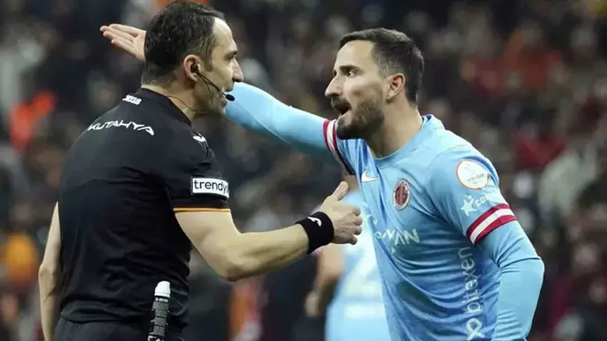 Antalyaspor'dan Galatasaray maçının hakemine tepki