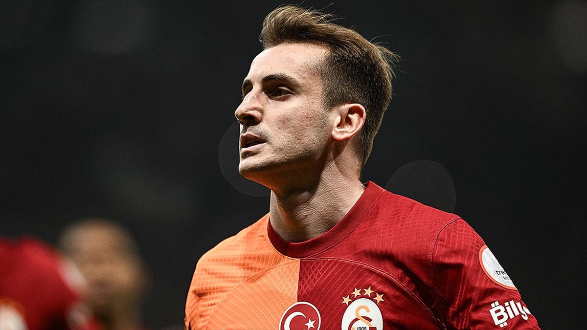 Kerem Aktürkoğlu, Galatasaray'da Kariyer Sezonunu Yaşıyor