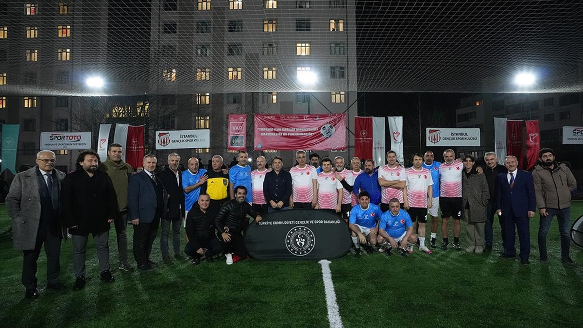 "yurdum Spor Yapıyor" Projesinde Eski Futbolcular Sahaya Çıktı