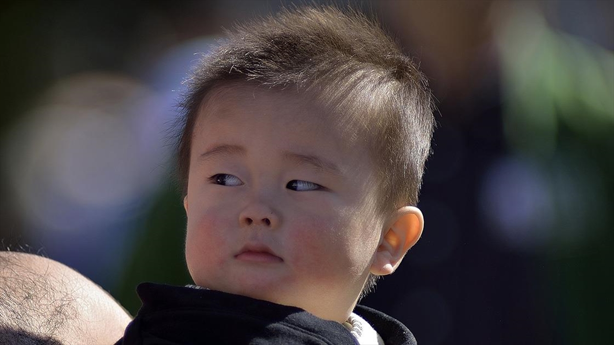 Japonya'da 2023'te Yenidoğan Sayısı En Düşük Seviyeye Geriledi