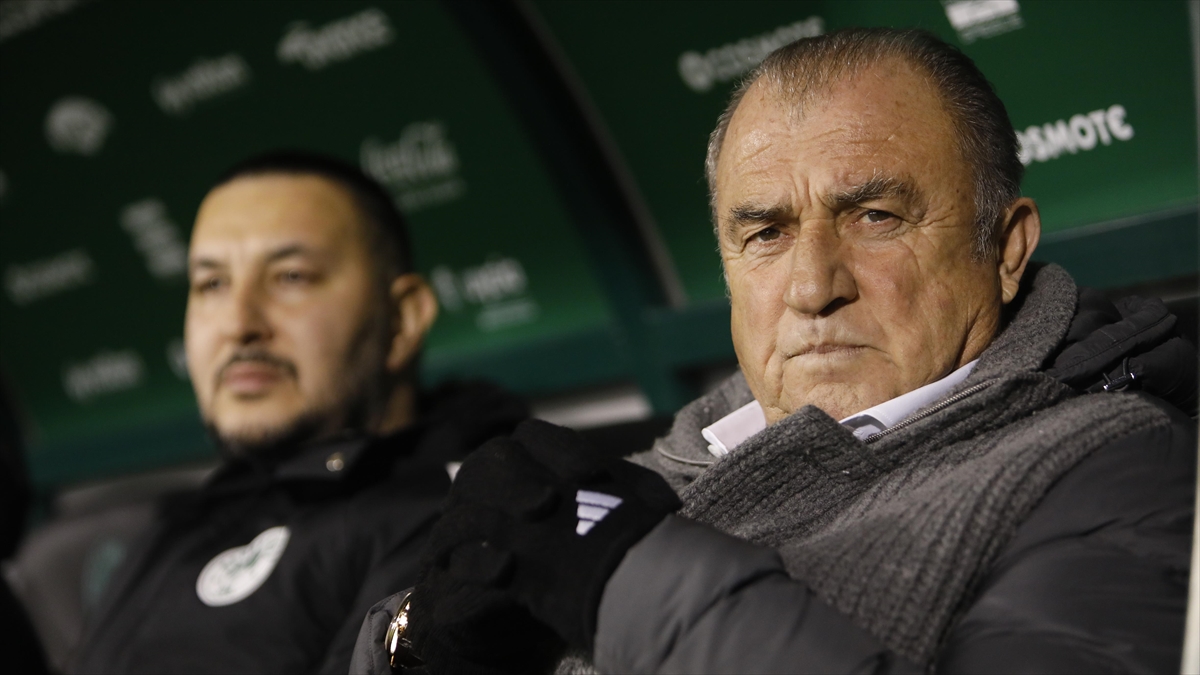 Fatih Terim Yönetimindeki Panathinaikos, Aris'i 2-0 Yendi