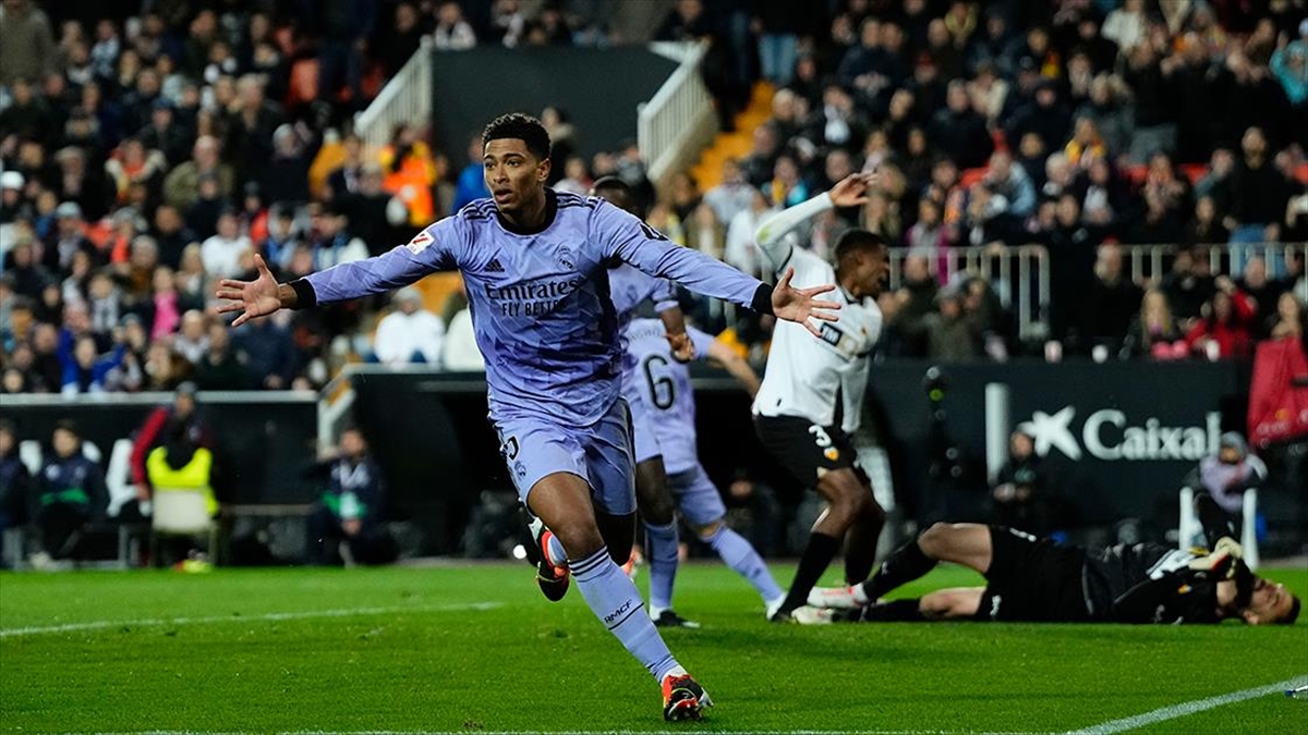 Valencia-real Madrid Maçındaki Hakem Kararı, İspanya'da Gündem Oldu