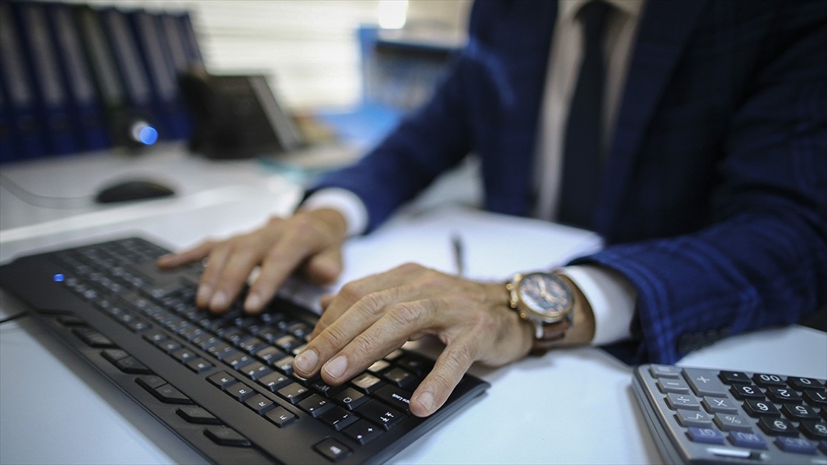 Kamu Çalışanlarının Gözü Birinci Dereceye 3600 Ek Gösterge Vaadinde