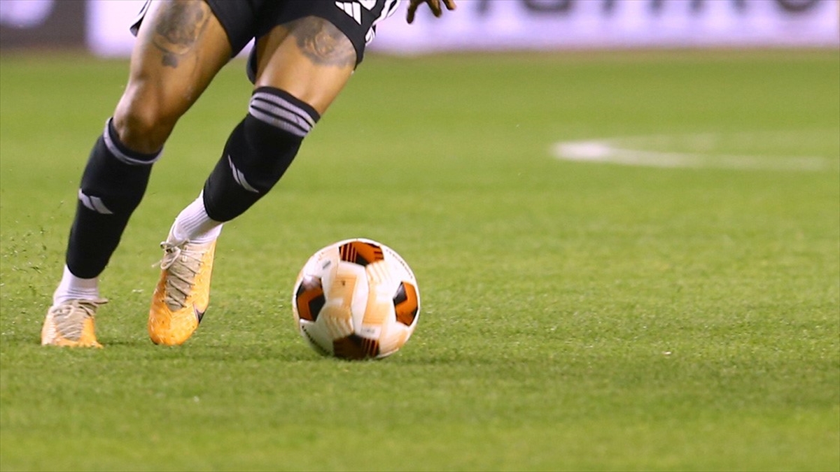 Bayern Münih'le Puan Farkını 10'a Çıkaran Bayer Leverkusen Şampiyonluğa Koşuyor