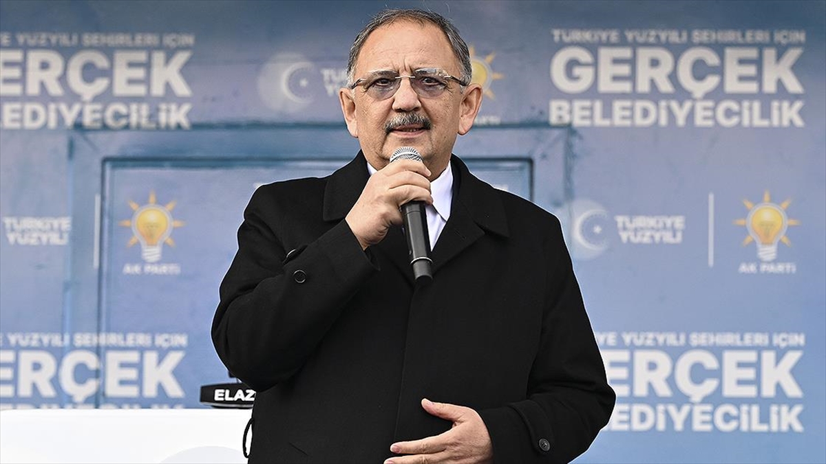 Bakan Özhaseki: Sosyal Konut Projelerine Başlıyoruz, Binlerce Konut Yapacağız