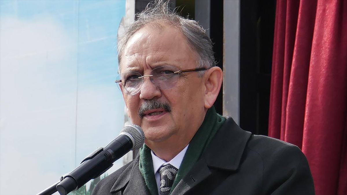 Çevre, Şehircilik Ve İklim Değişikliği Bakanı Özhaseki: Deprem Bölgesindeki 4 Bin 133 Köyümüzde Ev Yapıyoruz