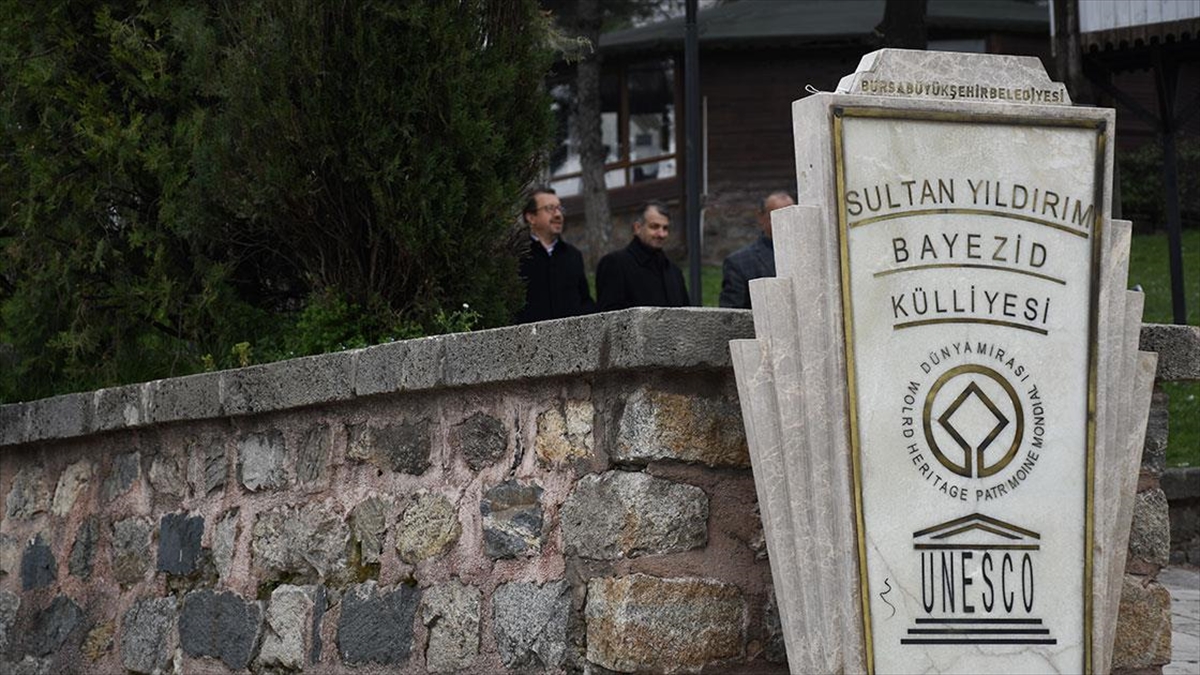 İstanbul'un Fethine Giden Yolu Açan Cesur Sultan: Yıldırım Bayezid