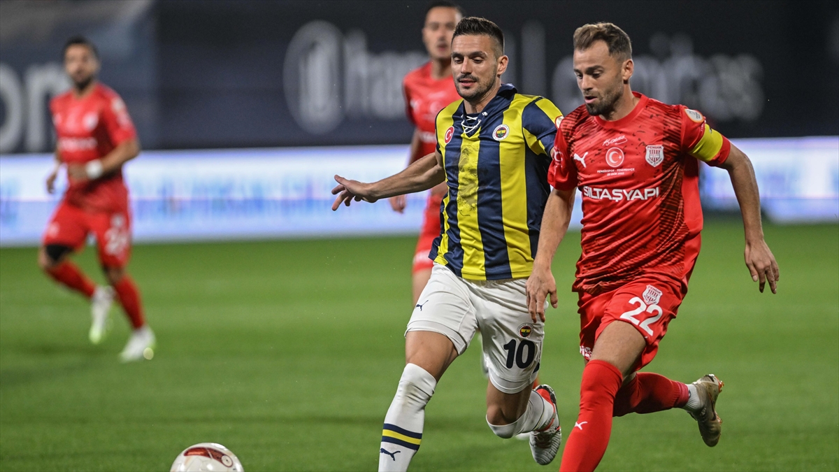 Fenerbahçe, Süper Lig'de Yarın Pendikspor'u Ağırlayacak