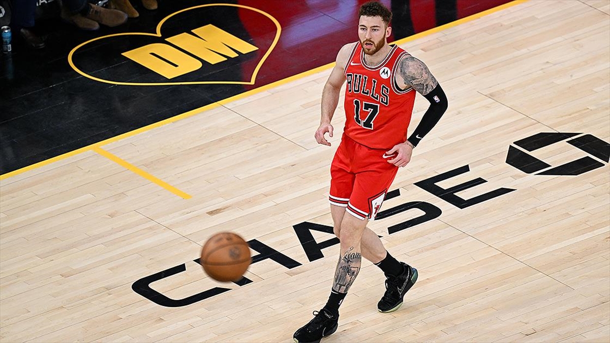 Milli Basketbolcu Onuralp Bitim, Mavericks Karşısında Bulls'un En Skorer İsmi Oldu