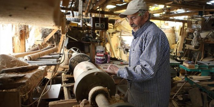 Çorum'da Emektar Marangoz Yaşadığı Zorluklara Rağmen 60 Yıldır Rendesini Elinden Bırakmadı