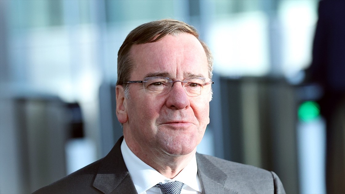 Almanya Savunma Bakanı, Subayların Dinlenmesinde Güvenli Olmayan Hat Kullanıldığını Doğruladı