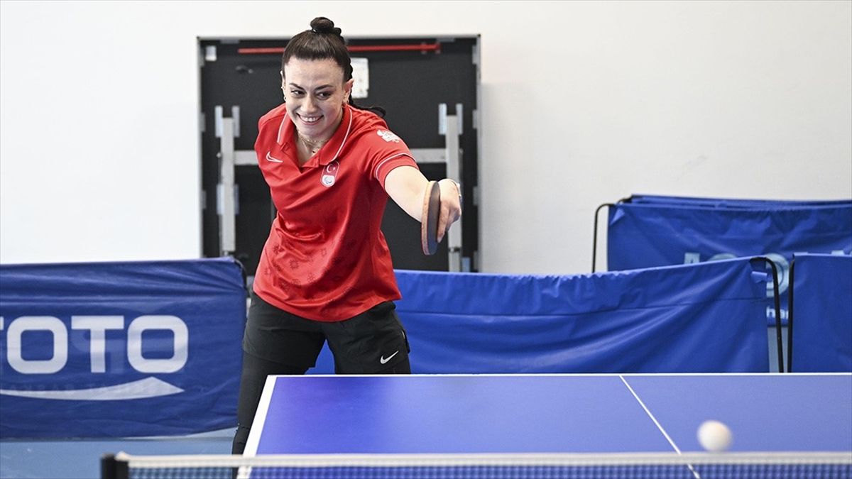 Milli Para Masa Tenisçi Kübra Korkut, Singapur'da Altın Madalya Kazandı