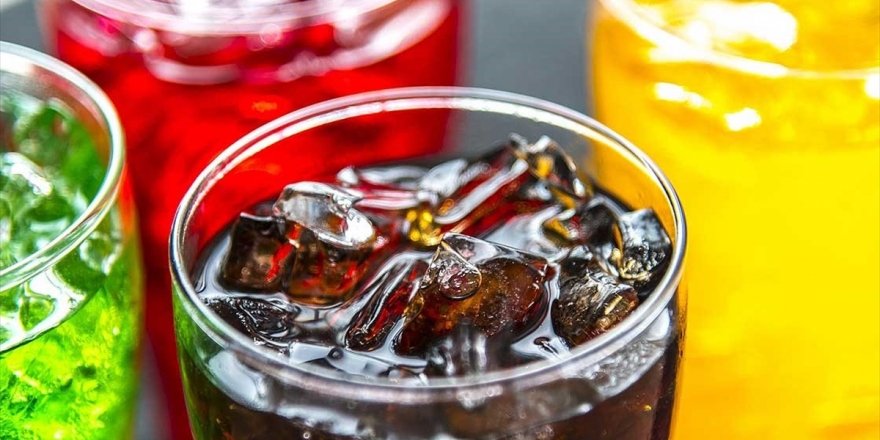 'Şekerli İçecek Tüketimi Kanser Riskini Artırabilir'