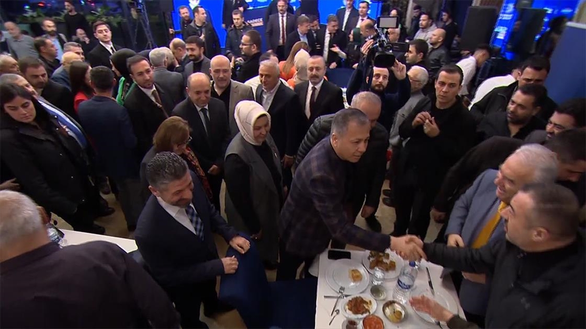 İçişleri Bakanı Yerlikaya, İstanbul'da Gaziantep Hemşehri Sahuru Programına Katıldı