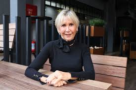 Çidem Ergüvenç Yazdı ; AĞAÇ DÜŞÜNDÜ