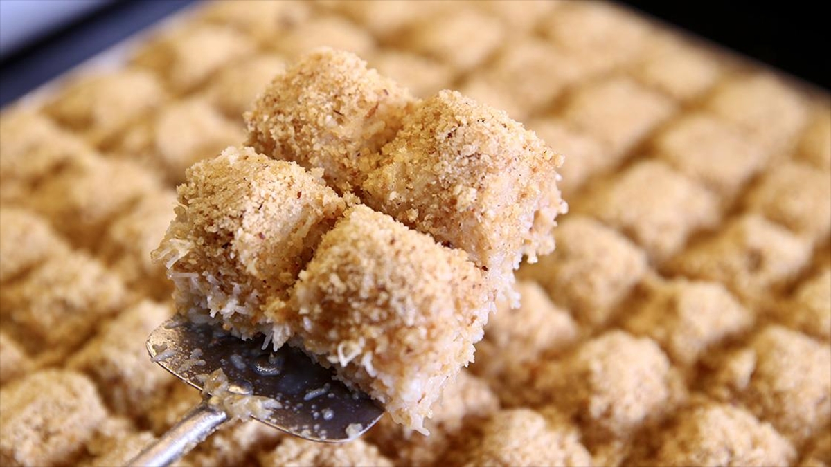 Giresun'da Ramazan Sofralarının Vazgeçilmez Tatlısı Fındıkla Lezzetlenen Kadayıf