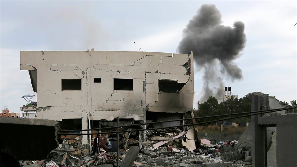 İsrail Basını: Tel Aviv İle Hamas Arasında Esir Takası Müzakereleri Katar'da Resmen Başladı