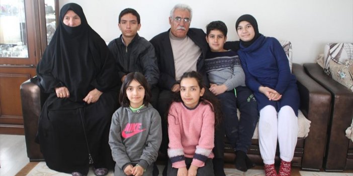 Kızlarını Okutan Baba, Köydeki Diğer Ailelere De Örnek Oldu