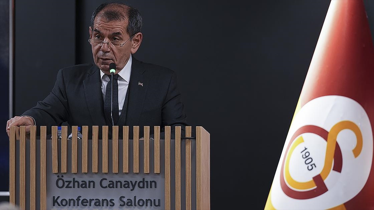 Dursun Özbek: Futbol Takımımız Şampiyonluğa Doğru Yürüyor