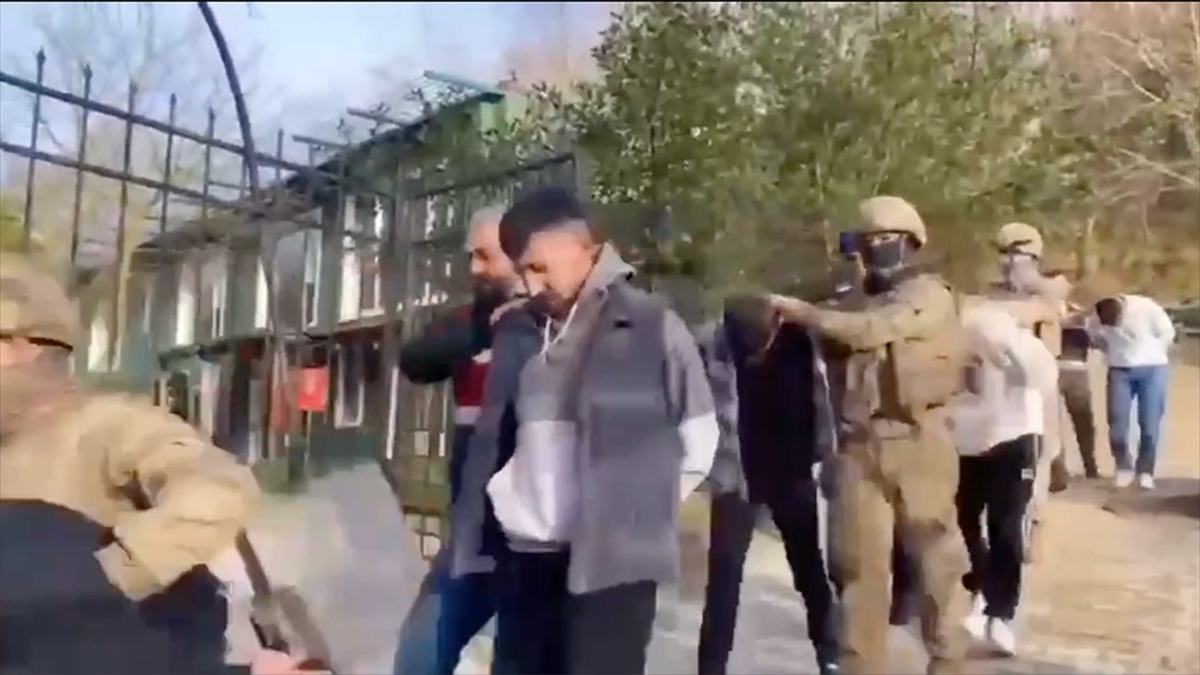 "mahzen-16" Operasyonlarında 3 Organize Suç Örgütünün Çökertildi, 63 Şüpheli Yakalandı