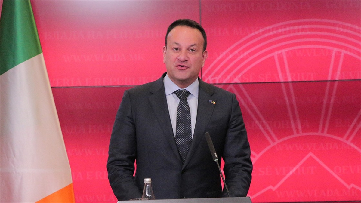 İrlanda Başbakanı Varadkar'ın "sürpriz İstifası" Merak Konusu Oldu