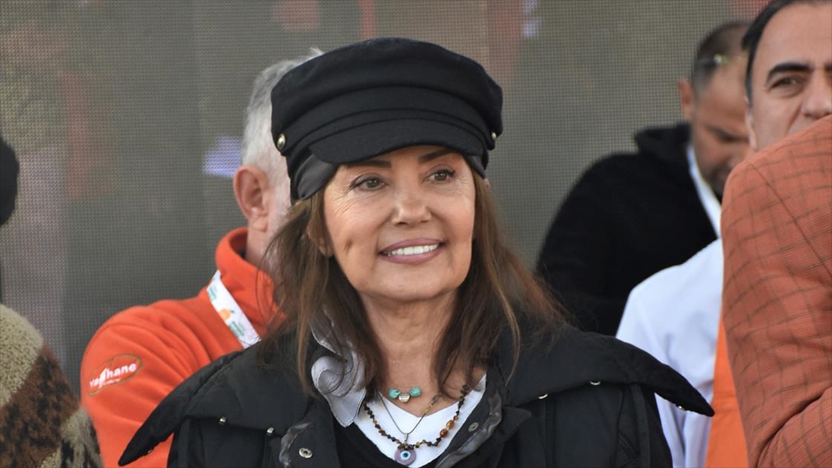 Yeşilçam Oyuncusu Bahar Öztan Hayatını Kaybetti