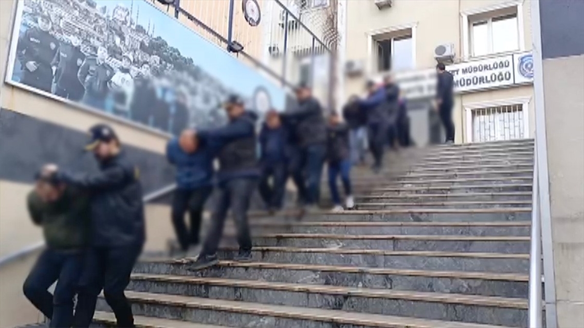 "Mahzen-14" Operasyonunda Yakalanan 46 Şüpheli Adliyeye Sevk Edildi