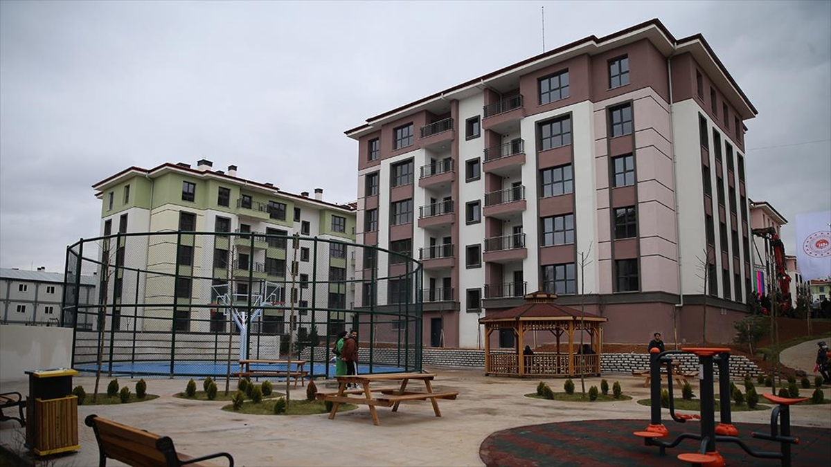 Deprem Konutu Hak Sahipliği Başvuruları İçin 1 Günlük Ek Süre Verildi