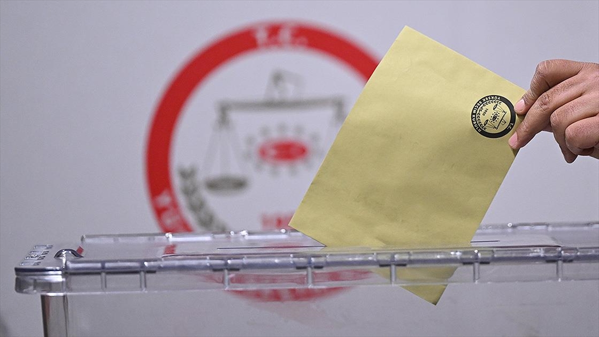 Liderler ve başkan adayları nerede oy kullanacak?