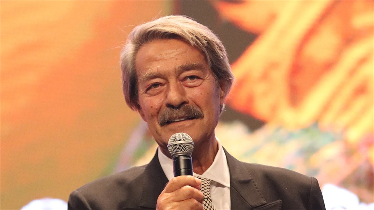 Yoğun Bakımda Bulunan Oyuncu Kadir İnanır Bu Akşam Uyandırılacak