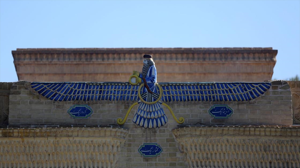 İran'da Zerdüştler İnanç Ve Geleneklerini Yaşatmaya Devam Ediyor