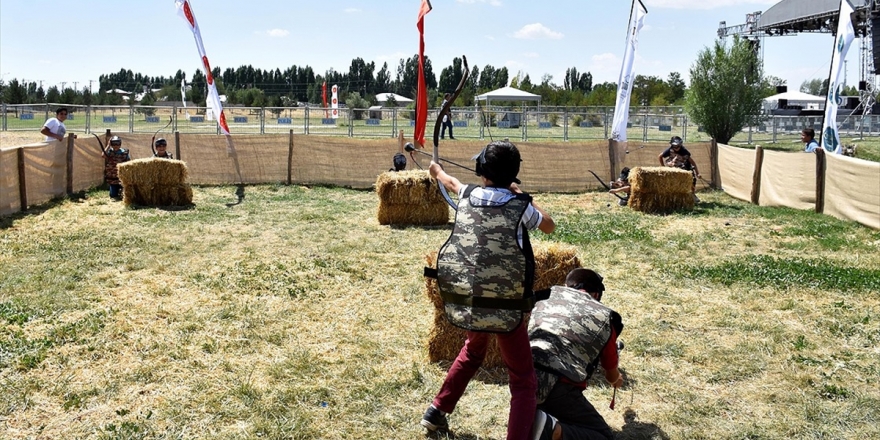 Sultan Alparslan'ın Diyarında Zafer Kutlamaları