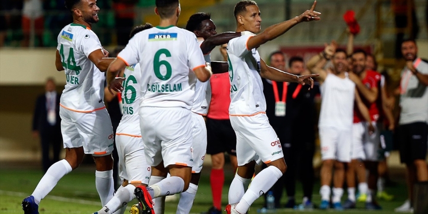 Alanyaspor Evinde Rahat Kazandı