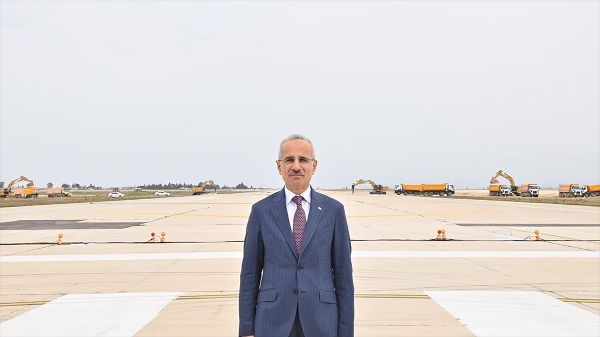 Bakan Uraloğlu, Hatay Havalimanı'nda Çift Yönlü Uçuşların 29 Mart'ta Başlayacağını Duyurdu