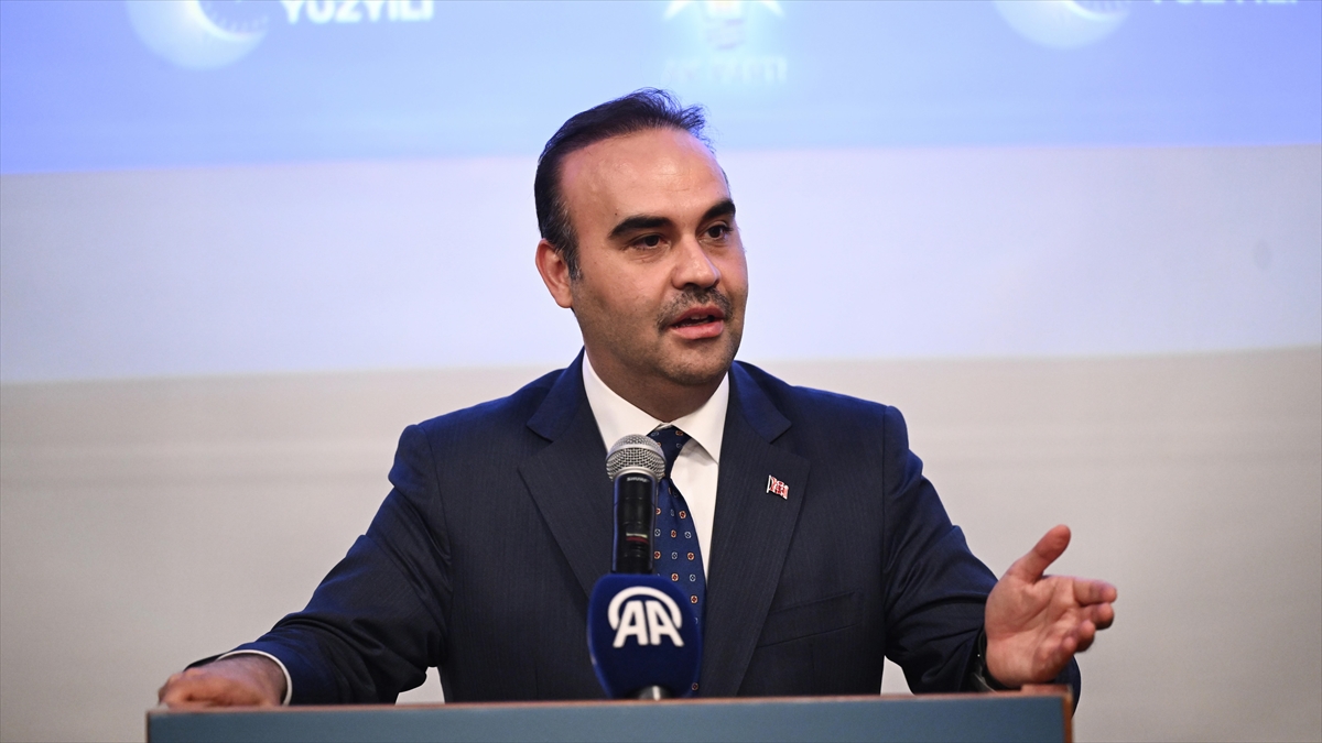 Bakan Kacır: Türkiye'nin En Büyük Gücü, En Büyük Kuvvet Çarpanı Genç Ve Çalışkan Nüfusudur