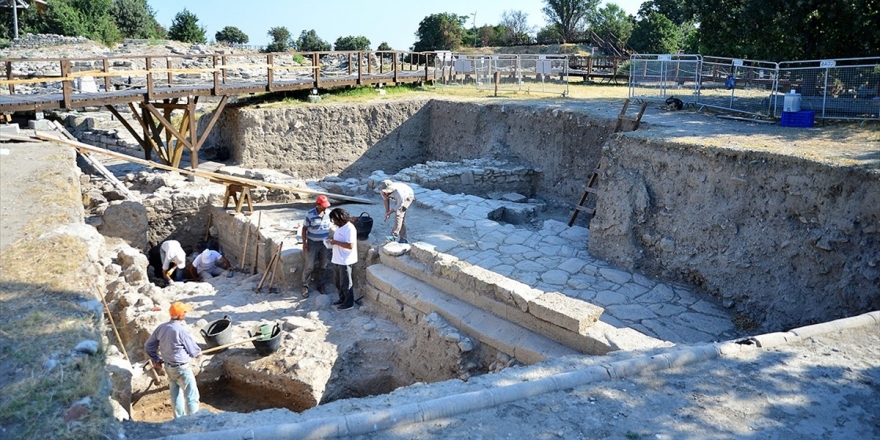Troya Kazısında 'Üçüncü Kutsal Alan' Keşfi